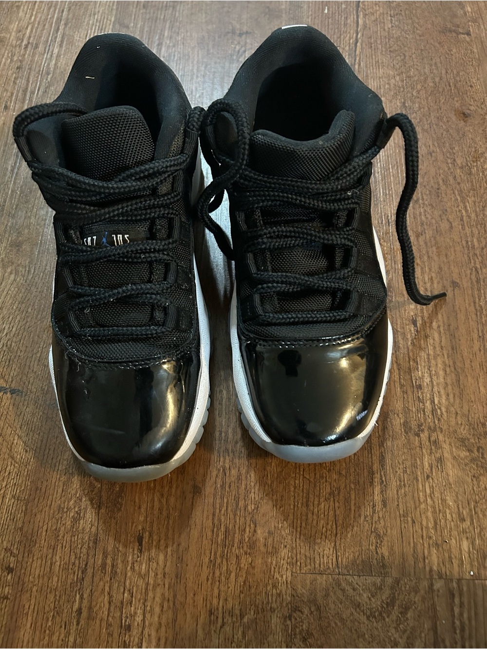 Air Jordan 11 Retro Low Space Jam GS Black Royal FV5121-004 Size 6Y